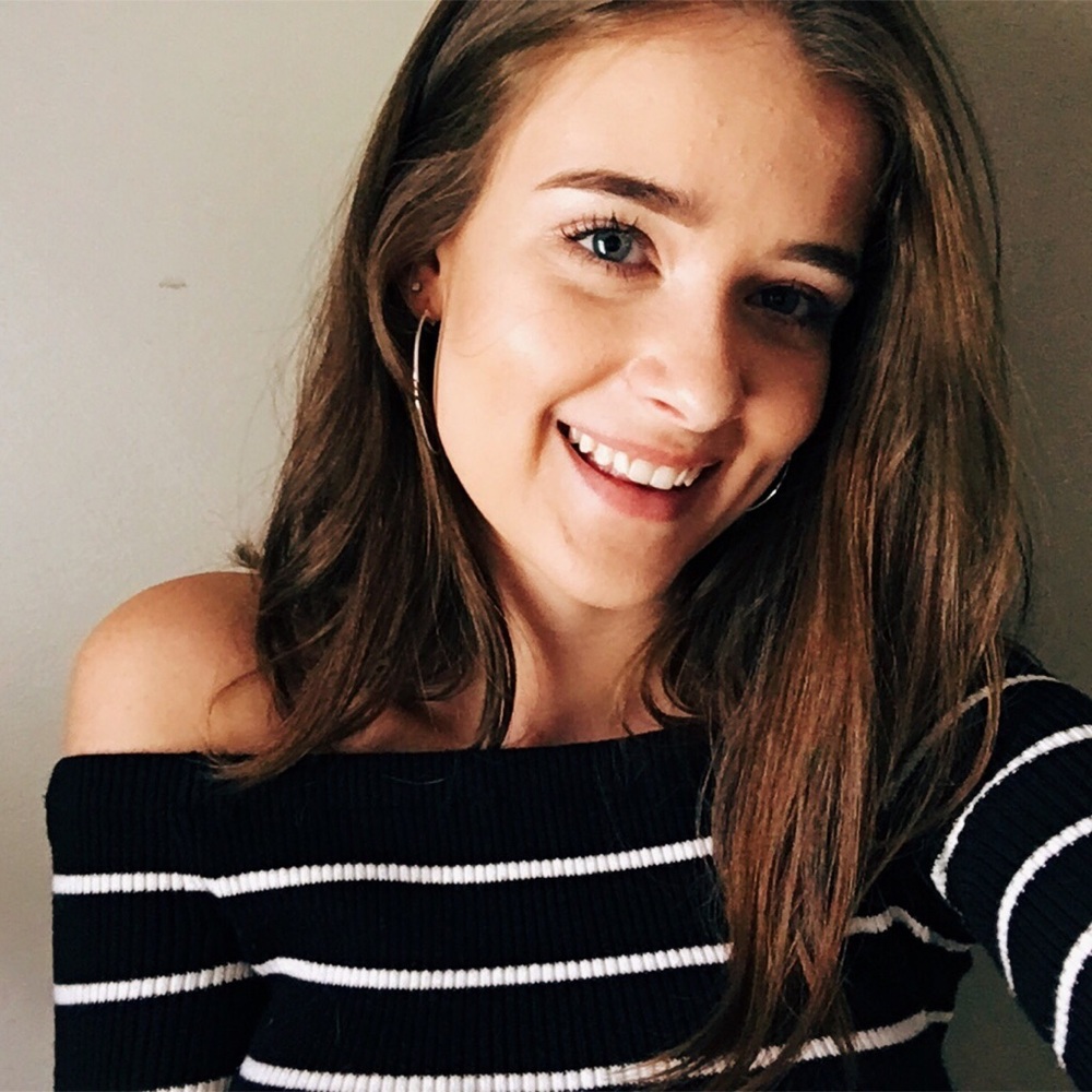 Meet your Posher, Elizabeth